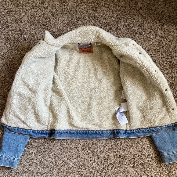 Levi’s Sherpa Jacket - Picture 3 of 5